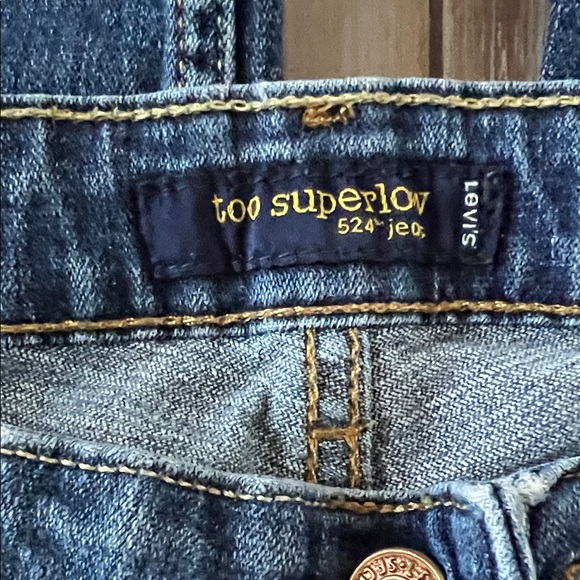 Levi’s 524 Too Superlow Bootcut Jeans - Medium Wash - Size 9 - Picture 3 of 9